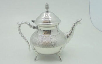 tea-drinking-and-serving-purpose-tea-pot